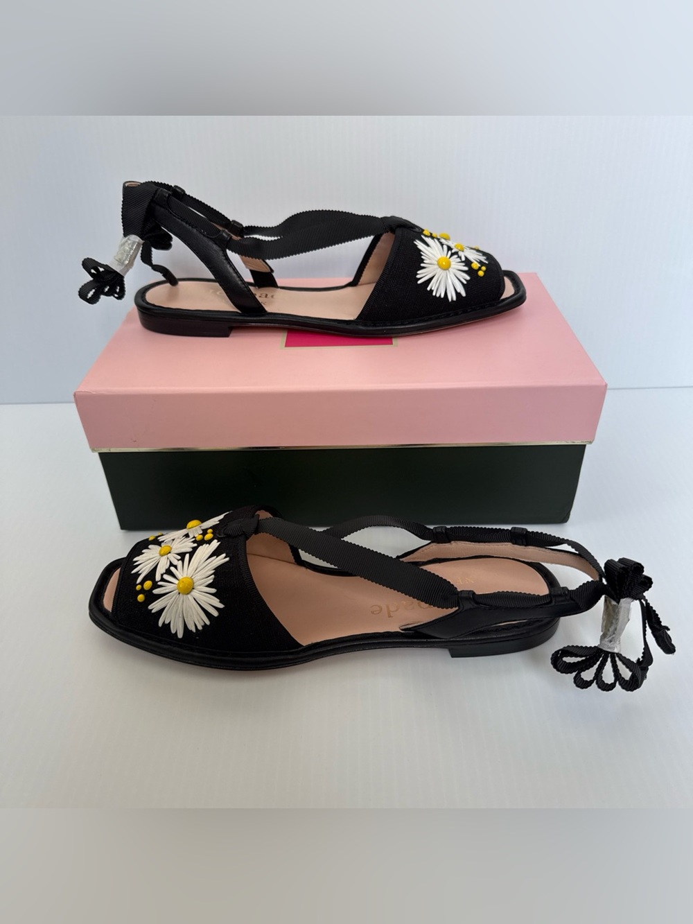 NIB Kate Spade Black Michaela Square Toe Flower Decorated Sandal Womens Size 9.5